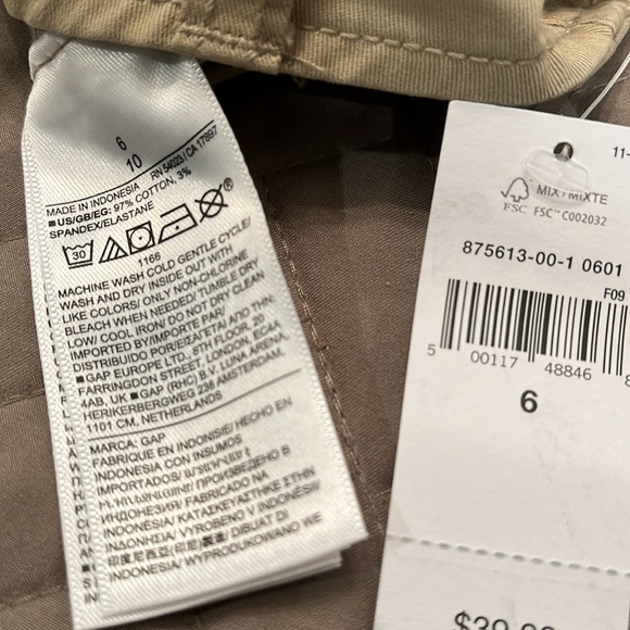 GAP 9" Downtown Khaki Bermuda Shorts/NWT/6 - Picture 8 of 12